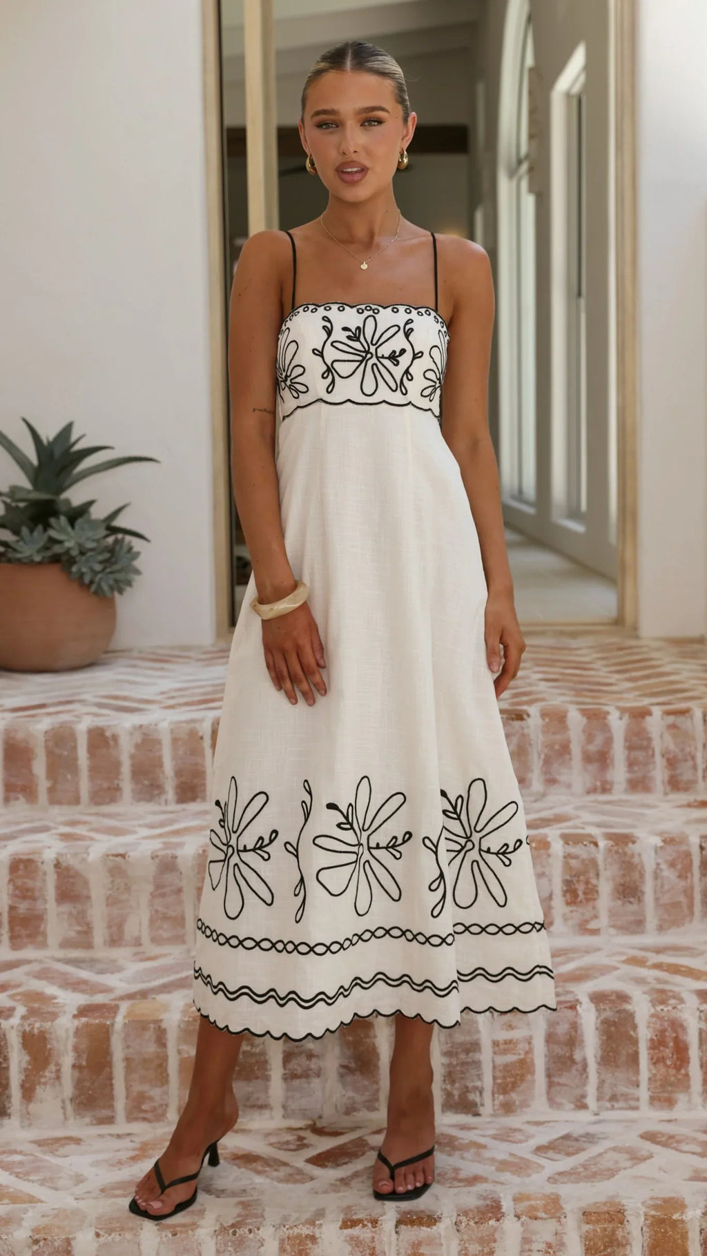 Mira Maxi Dress - White/Black