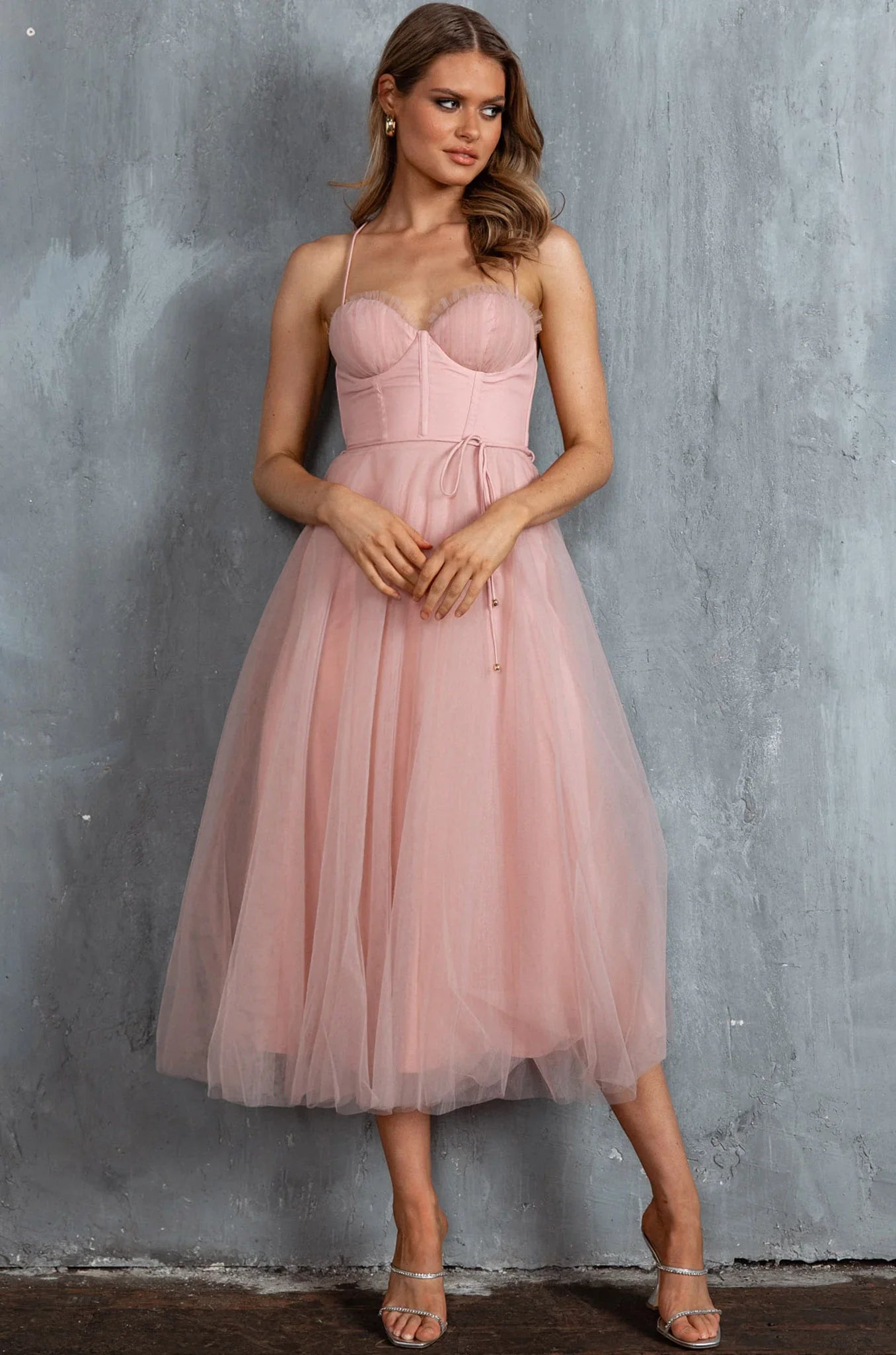 Smitten Sweetheart Neckline Chiffon Midi Dress Blush