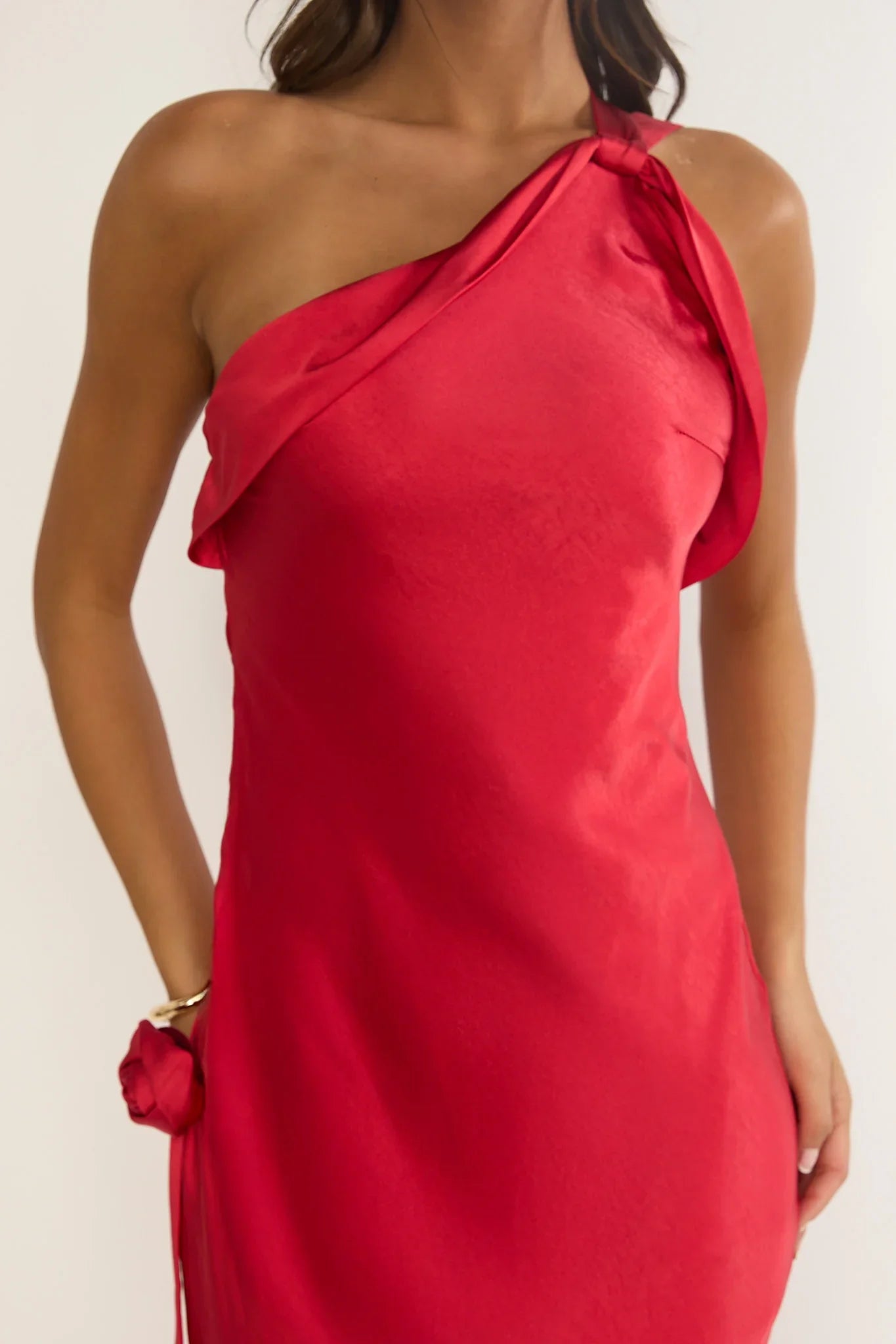 Star Fall One-Shoulder Rosette Maxi Dress Red