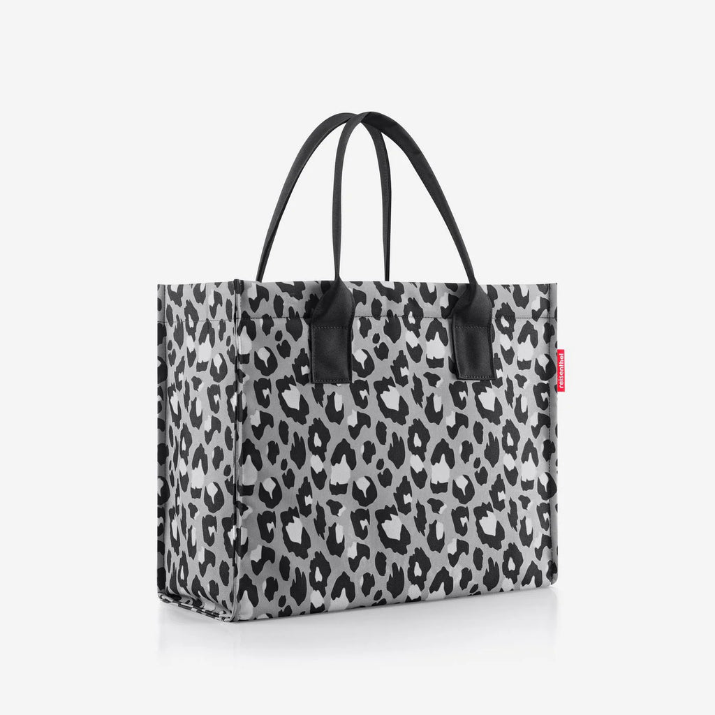 Daily Shopper Leo Nero