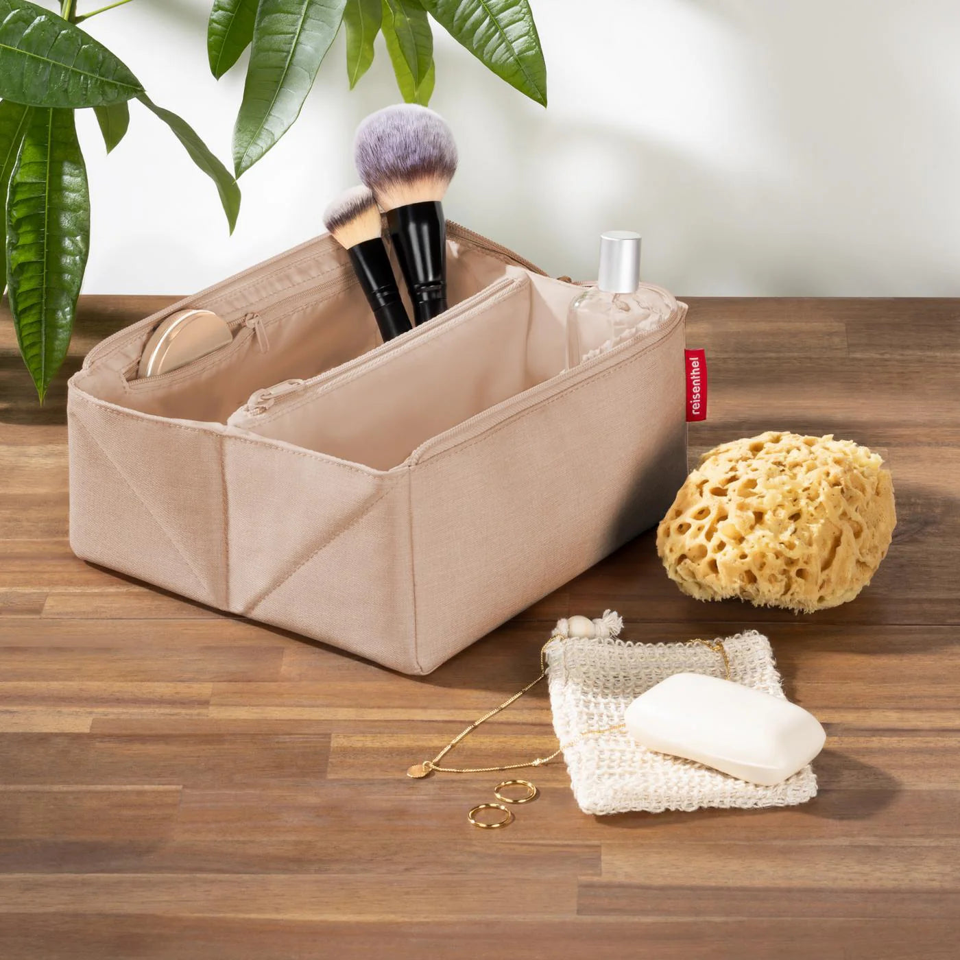Fold Case Twist Coffee