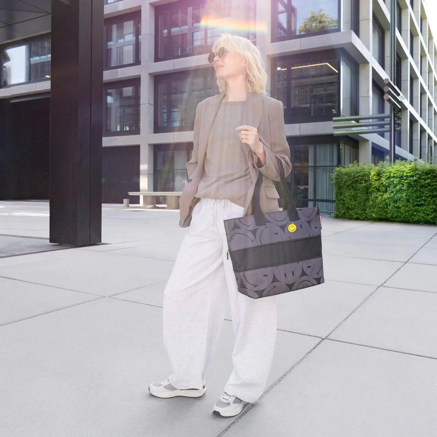 Shopper E1 Smiley Grey