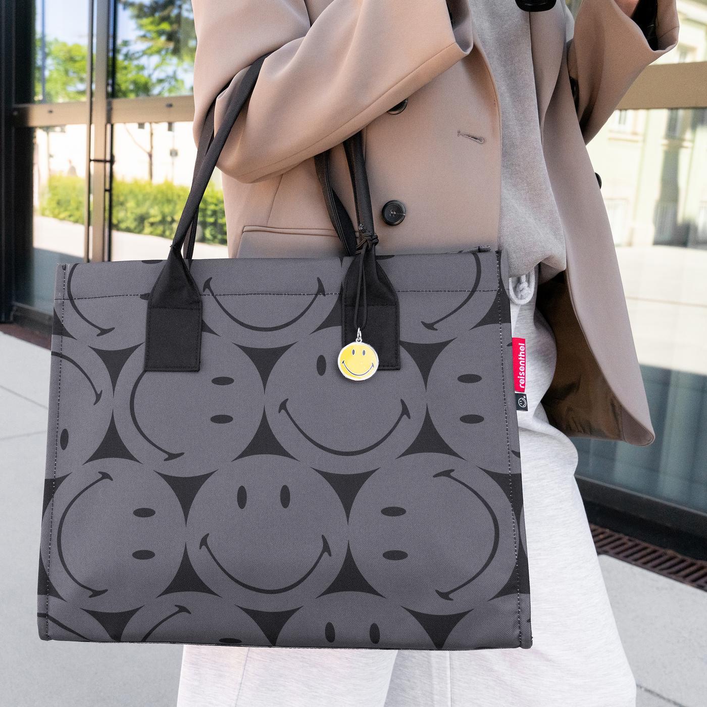 Daily Shopper Smiley Grey