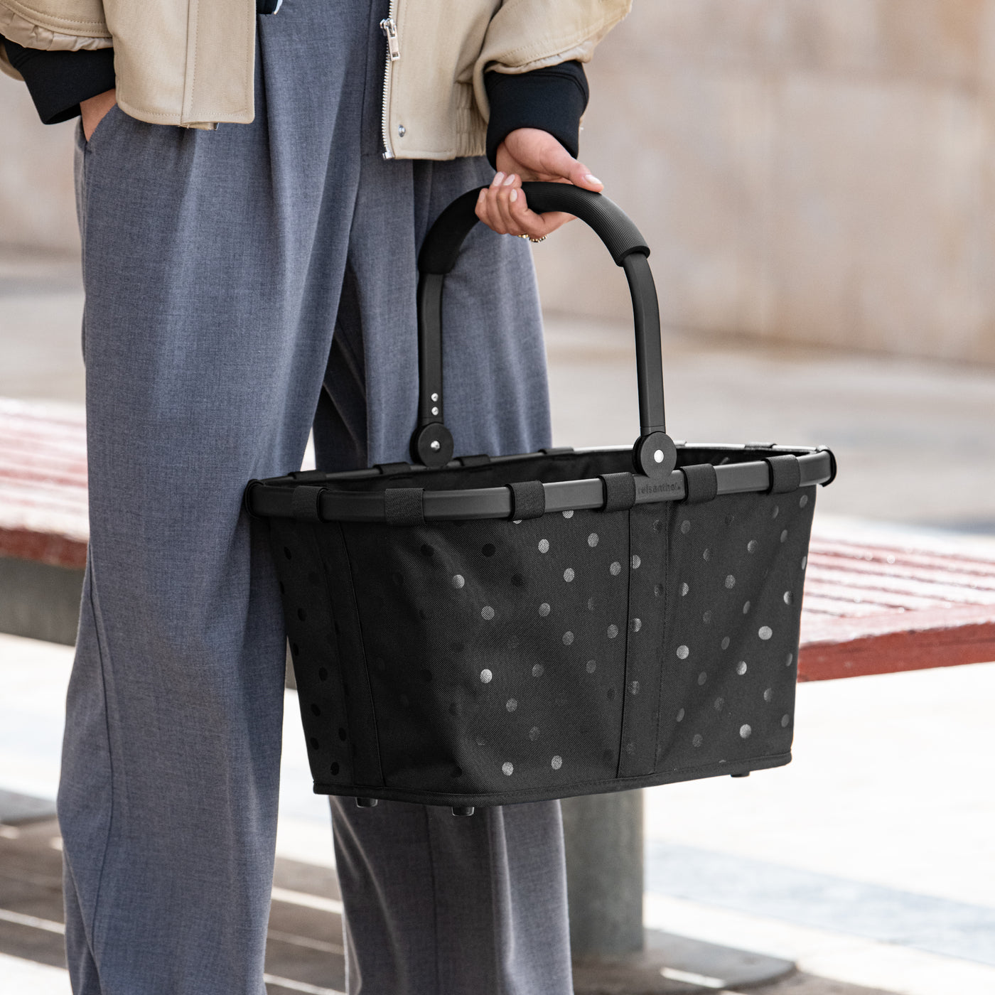 Carrybag Frame Glossy Dots Black