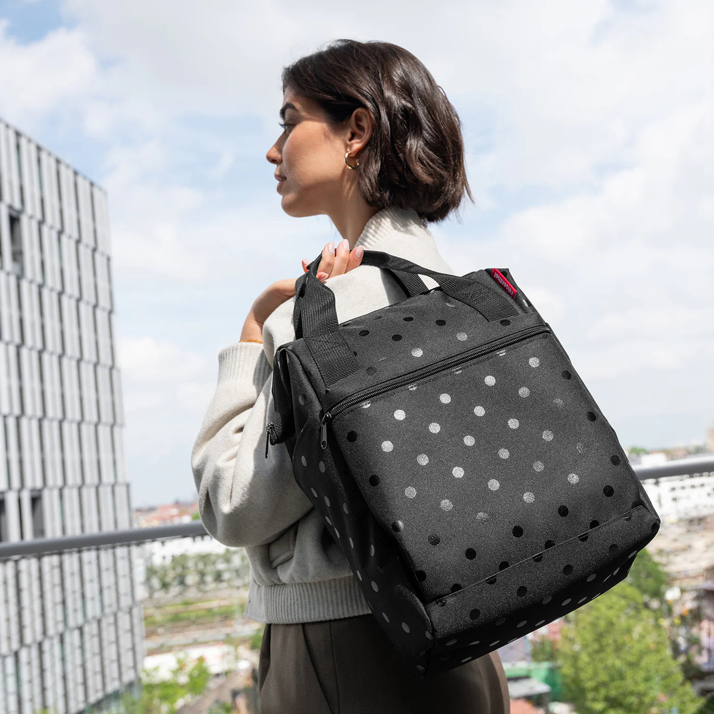 Allrounder R Glossy Dots Black